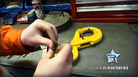 How To Change A Safety Latch In A Lifting Hook Youtube