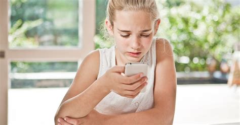 Sexting The Shocking Pandemic Among South African Teens Huffpost Uk