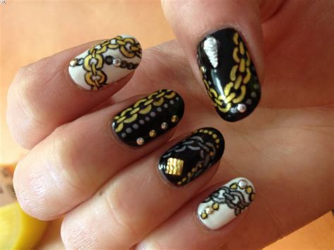 Best 35 Chain Nails Art Reny Styles