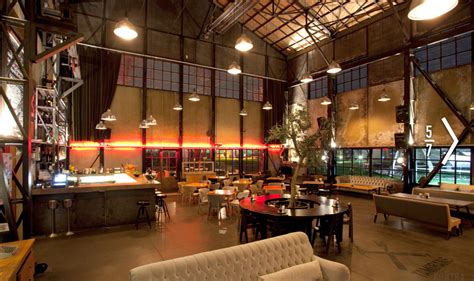 This must be a place where you feel good to have a conversation with your friend so, get ready to get some brand new interior design ideas. Rustic grungy vintage industrial! Extraordinary cafe ...