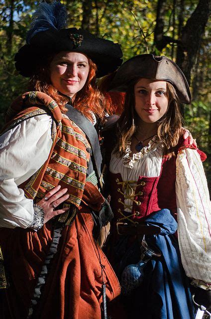 Captain And Maeve Omalley Maeve Pirate Costume Cosplay Characters