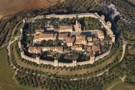 Top 12 Most Beautiful Medieval Castles In Italy This Is Italy Page 4