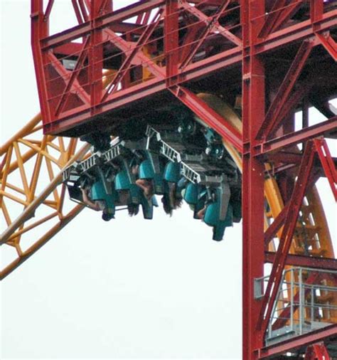 Riders stuck upside-down on roller coaster | VailDaily.com