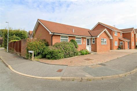 3 Bedroom Detached Bungalow For Sale In Bromley Road Seaford Bn25