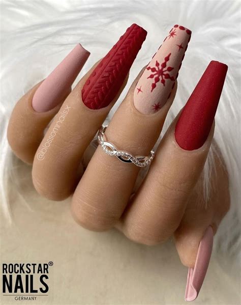 20 Festive Red Nails For The Holidays The Glossychic Manicura De