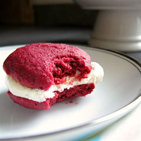It's soft, moist and tender, with the perfect red velvet flavor! All-Natural Red Velvet Whoopie Pies | Red velvet whoopie ...