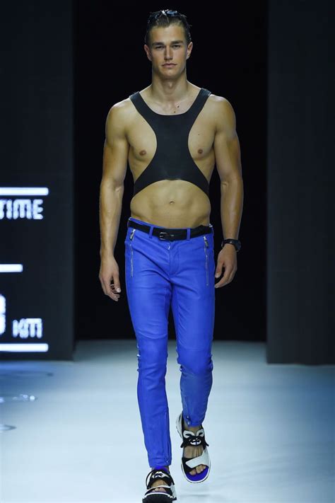 the hottest male models from milan men s fashion week