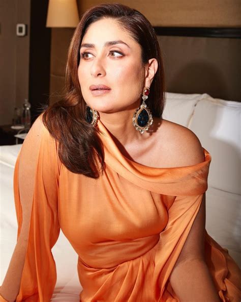 Kareena Kapoor Khan Looks Breathtaking In Orange Satin Gown See Pictures Here Masala