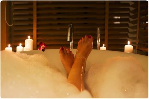 A Bath 90 Minutes Before Bedtime Best For A Good Night’s Sleep Experts Say