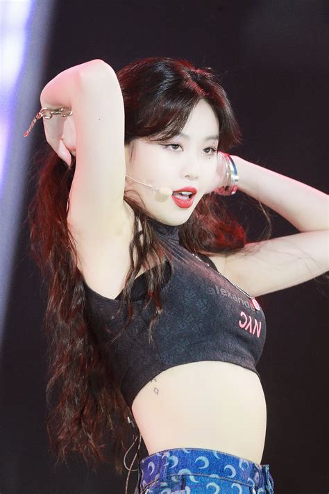 Just thought you should know when did you learn how to flirt? : (G)I-DLE Soojin's 8 Dainty Tattoos Will Inspire You To ...