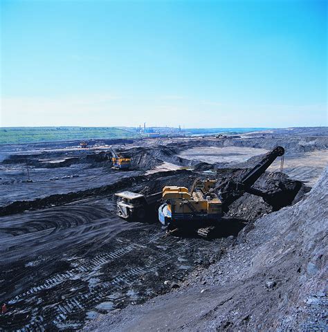Oil Sands Pollution Comparable To A Large Power Plant Agu Newsroom