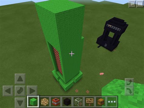 Giant Creeper It Explodes Mcpe Maps Minecraft Pocket