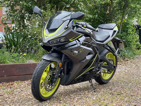 Lexmoto Lxs Review 2021 Sportsbike For 125cc Riders Visordown