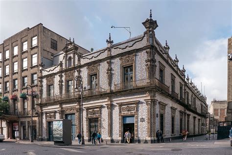 Please note that all special requests are subject to availability and additional charges may apply. Casa de los Azulejos - Wikipedia
