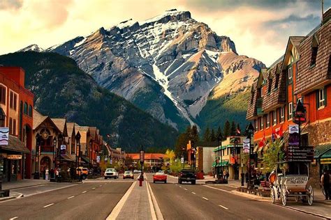 Banff British Columbia Canada Canada Towns Places To Travel