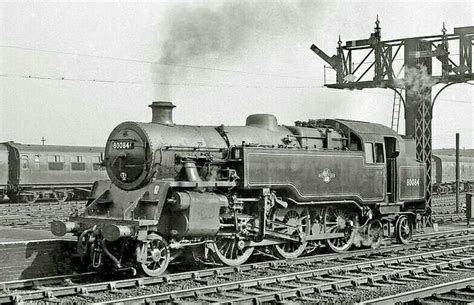 Br Standard Class 4 2 6 4t Steam Engine Trains Locomotive Train