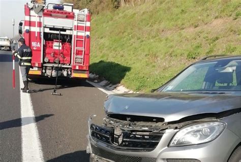 Quattro i feriti nell'incidente avvenuto intorno alle 16.30 tra melegnano ed il bivio per la tangenziale ovest (verso milano), uno di loro è grave: Incidente sull'autostrada A1 tra Valmontone e Colleferro ...