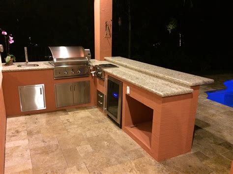 Check out our outdoor kitchen bbq selection for the very best in unique or custom, handmade pieces from our grills & accessories shops. DCS and Lynx Sedona Outdoor Kitchens - The BBQ Depot
