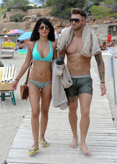 Jasmin Walia In A Bikini Photos The Fappening