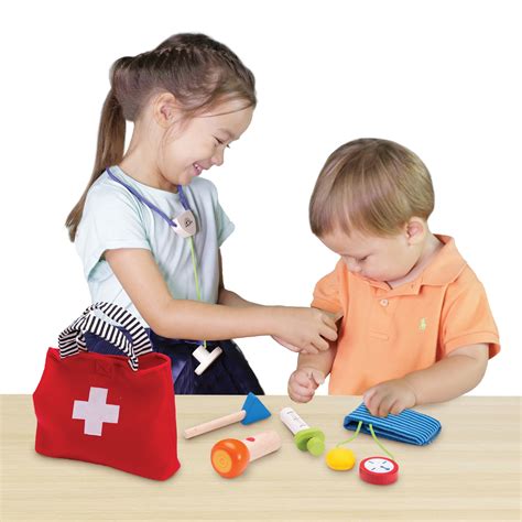 Ww 4558 Handy Doctor Set Wonderworldtoy Natural Toys For Smart Play