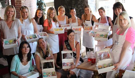 Hen Party Cupcake Decorating Class Hen Party Cupcakes Hen Do Hens Bachelorette Party
