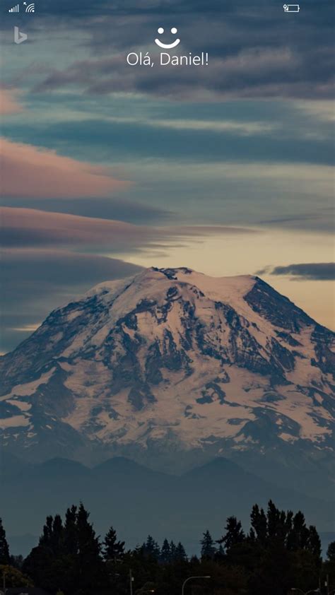 Lenticular Clouds Over Mount Rainier Washington Em 2020