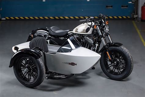 Battle Of The Kings The Sportster Edition Harley Davidson Sidecar