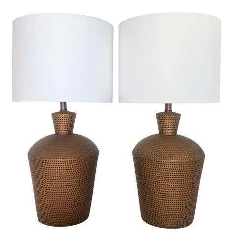 1970's Copper Finish Table Lamps/2 in 2020 | Copper finish, Table lamp, Lamp