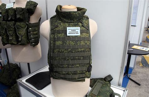 New Russian Soldiers Issued Fake Body Armor