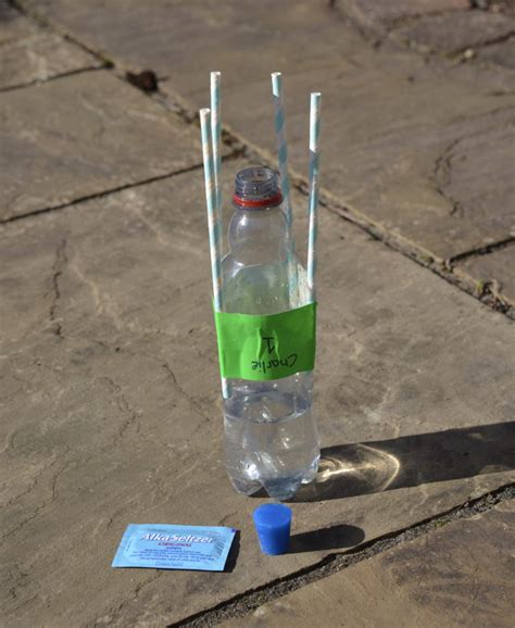 5 Easy Rockets Kids Can Make
