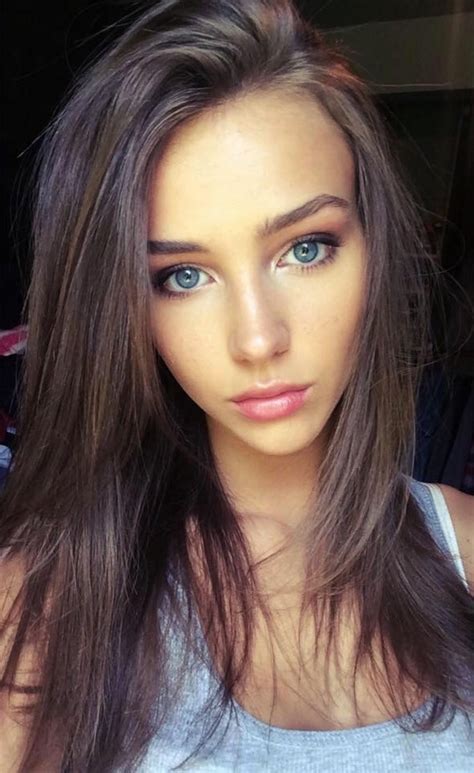 I Would Date Her Photo Beautiful Face Stunning Brunette Beauty