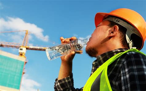 Tips For Keeping Factory Workers Cool In Hot Weather