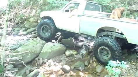 Diesel Toyota Hilux 4x4 Creek Crawling Youtube