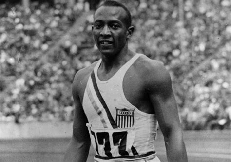 9 Agosto 1936 Jesse Owens Gana 4 Medallas De Oro Magazine Historia