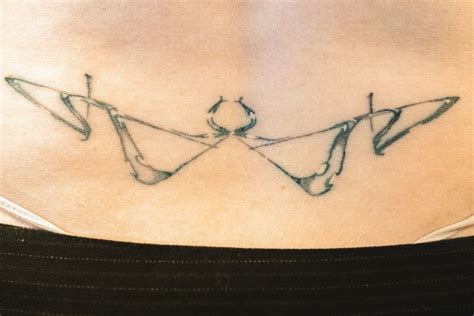 Tramp Stamps Trashy Or Iconic Culture Critic Te Ārohi