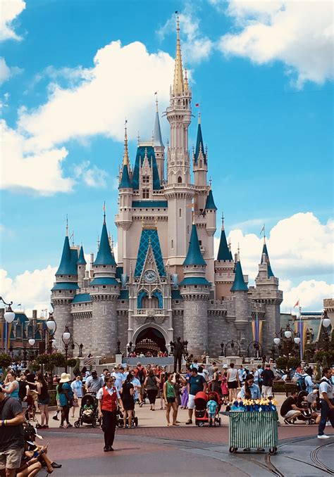 Disney World Orlando Fl The Beautiful Castle Disneyworld