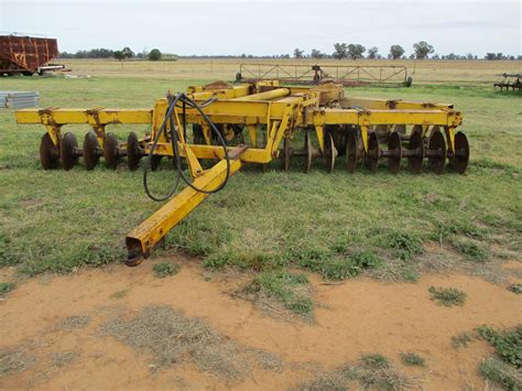 40 Plate Offset Disc Plough Heavy Duty | Machinery