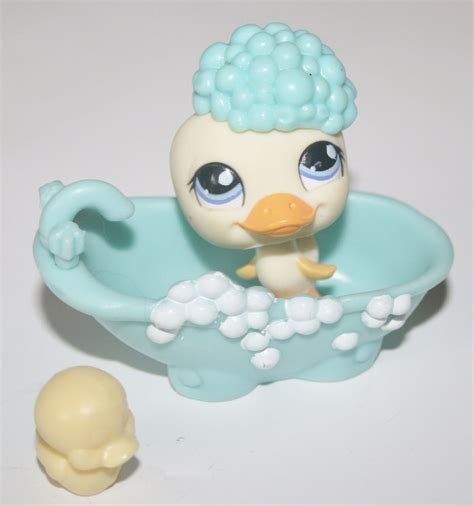 Littlest Pet Shop Duck Bath Tub Accessories Tiny Rubber Ducky