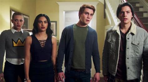 riverdale season two cw showrunner teases what s to come canceled renewed tv shows