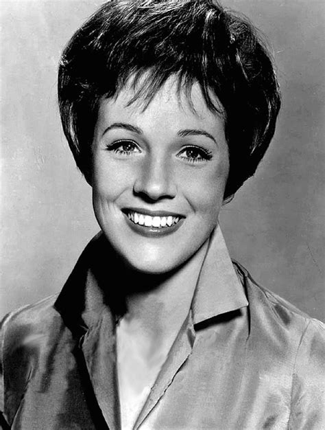 Julie andrews young julie andrews children eliza doolittle my fair lady. What Really Happened To Julie Andrews' Stunning Voice