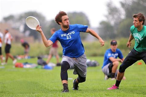 Triple Threat Principle Applied to Ultimate Frisbee® : ultimate