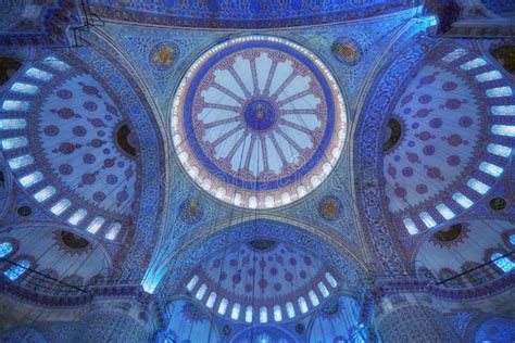 Interior De La Mezquita Sultanahmet Mezquita Azul De Estambul Imagen De