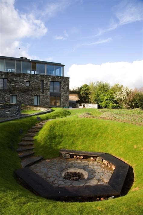Such is the apt pairing of irish landscape designer mary reynolds and the garden of the camel today reynolds says that she likes to be more gentle on the earth, but in the mid 2000's when she. 9 best Mary Reynolds images on Pinterest | Yard design ...