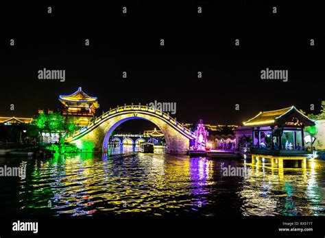 Qingming Riverside In Kaifeng Known As Shui Xi Is Beautifully