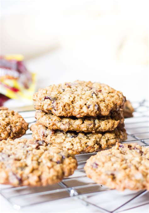 Big and Chewy Oatmeal Cookies : Kendra's Treats