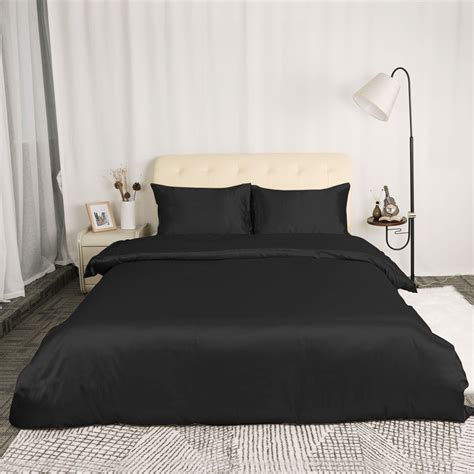Therefore, if you feel that the natural down duvet sets are not that much comfortable to you along with your guests, then you can always consider on purchasing the synthetic down. Satin Silk Comforter Duvet Cover Pillowcases Bedding Set ...