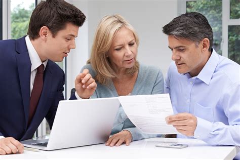 How To Find And Choose A Financial Advisor 7 Things To Consider