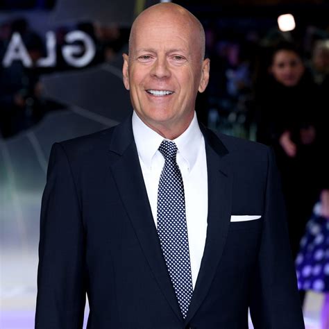 bruce willis diagnosis with aphasia retiring from acting us weekly