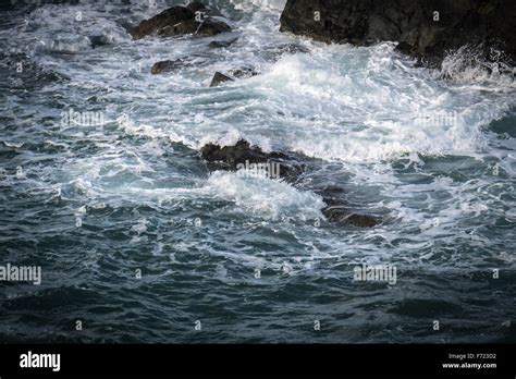 Ocean Waves Hitting Rocks Hi Res Stock Photography And Images Alamy