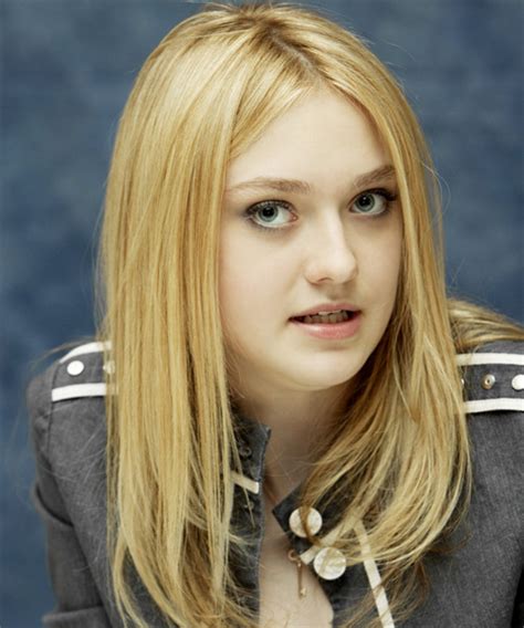 Dakota Fanning Hairstyles Hair Cuts And Colors